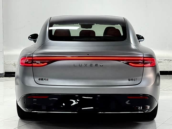 Фото 5 - Luxeed S7