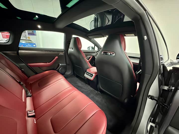 Фото 8 - Luxeed S7