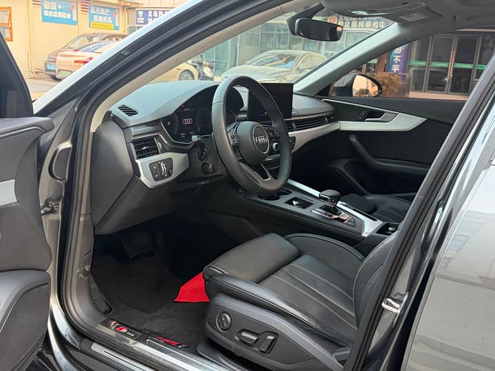 Фото 5 - Audi A4L