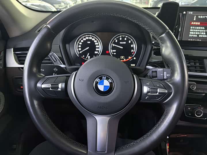 Фото 7 - BMW X1