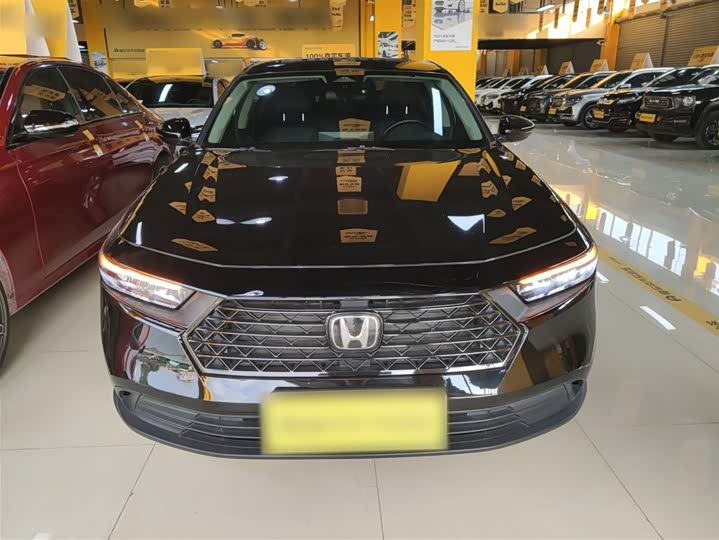 Фото 3 - Honda Accord