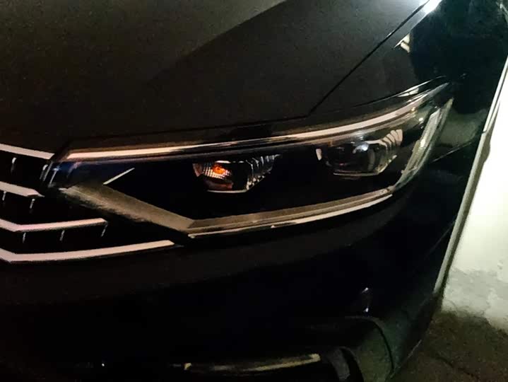 Фото 5 - Volkswagen Magotan