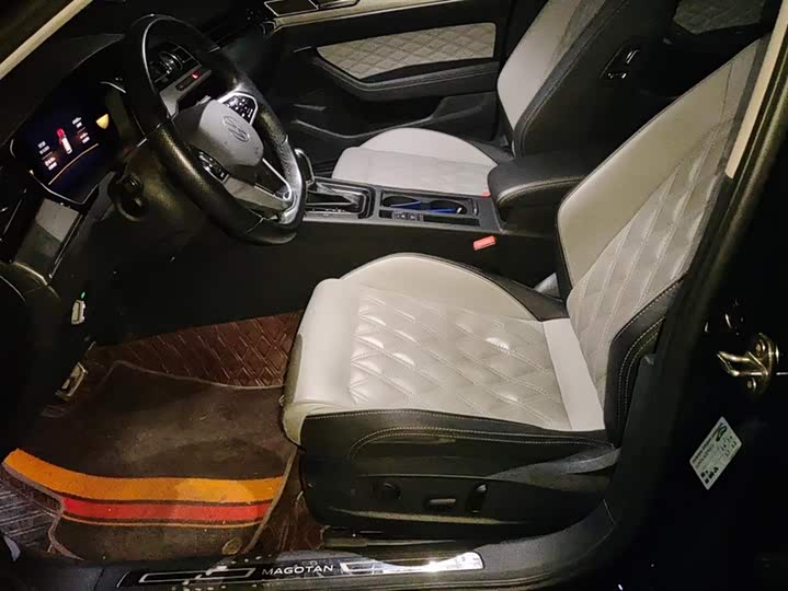 Фото 9 - Volkswagen Magotan