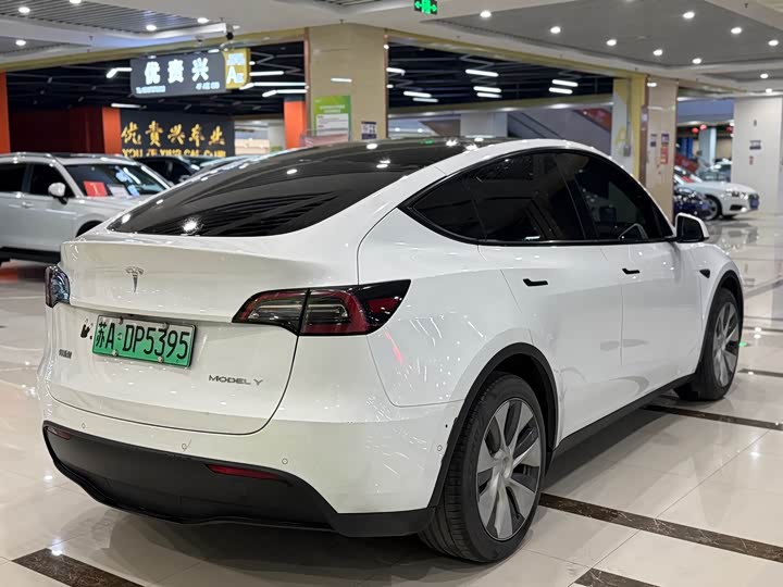 Фото 7 - Tesla Model Y