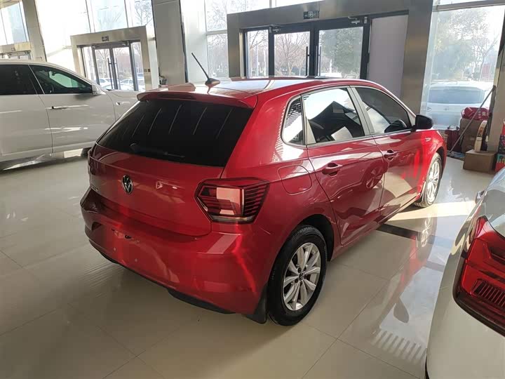 Фото 7 - Volkswagen Polo