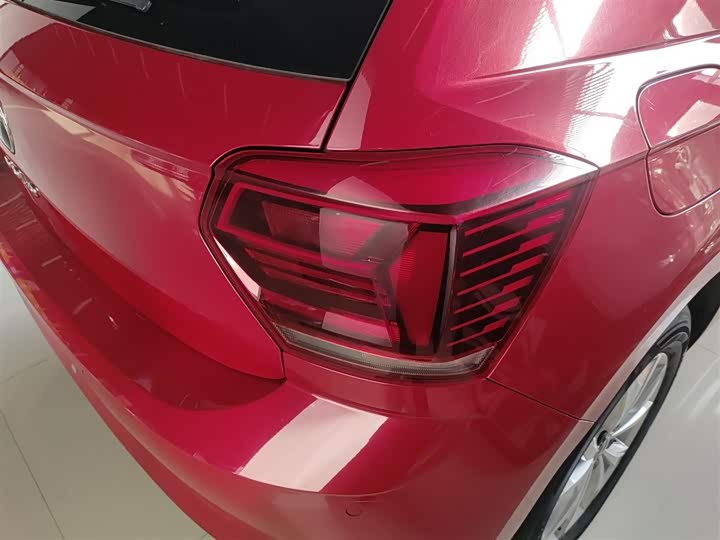 Фото 8 - Volkswagen Polo