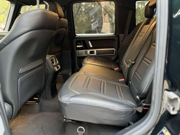 Фото 8 - Mercedes-Benz G-Class