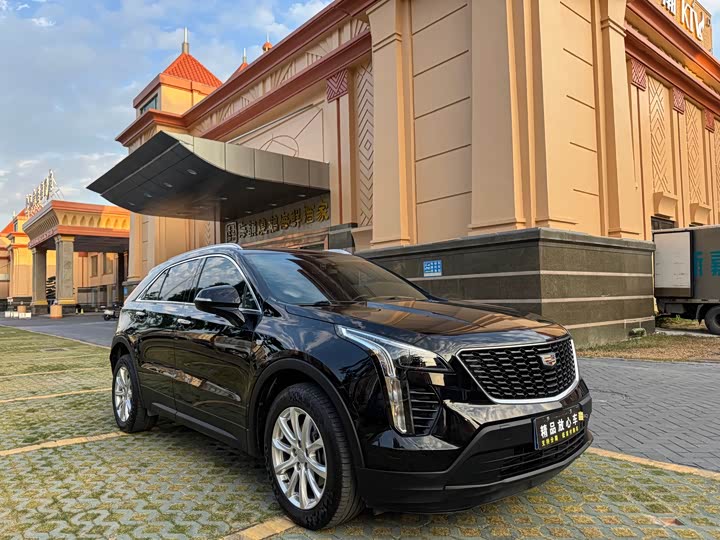 Фото 3 - Cadillac XT4