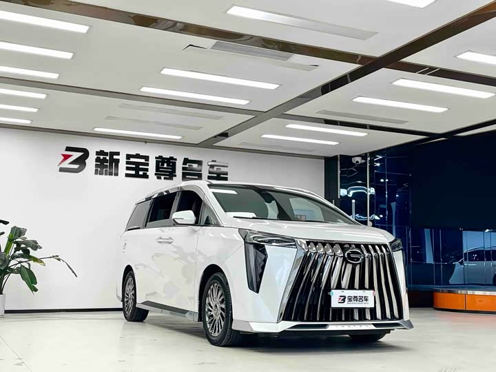 Фото 3 - GAC Trumpchi M8