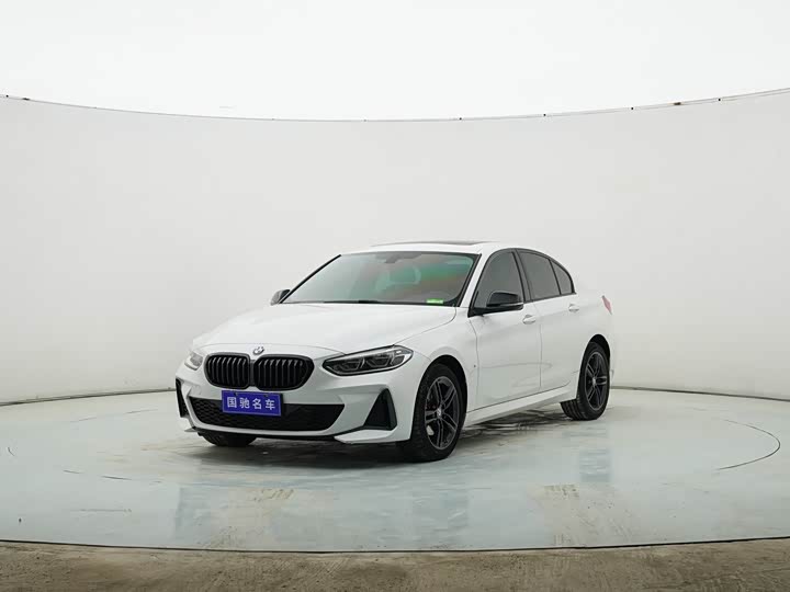 Фото 1 - BMW 1 Series