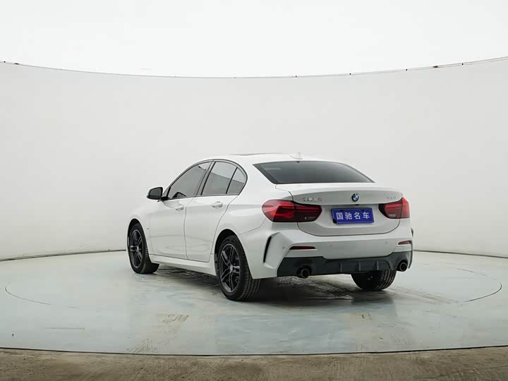 Фото 6 - BMW 1 Series