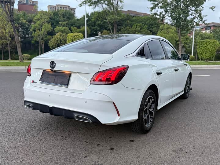 Фото 7 - MG Motor 5