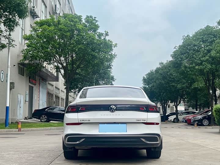 Фото 4 - Volkswagen Lamando L