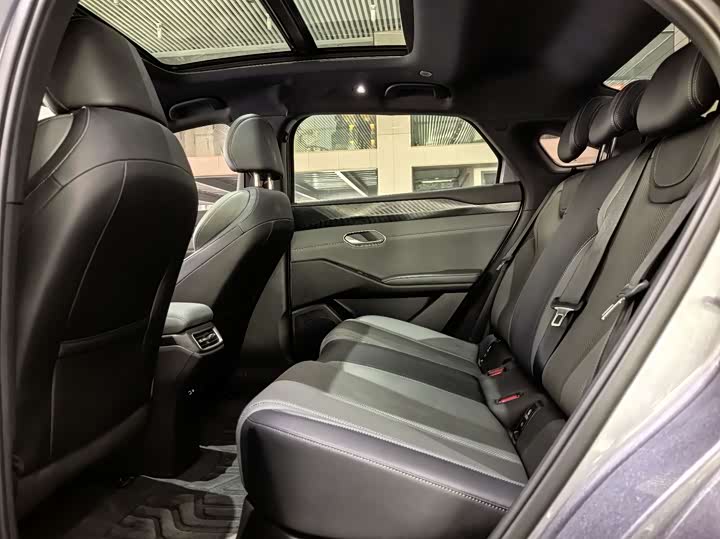 Фото 6 - BYD Qin L