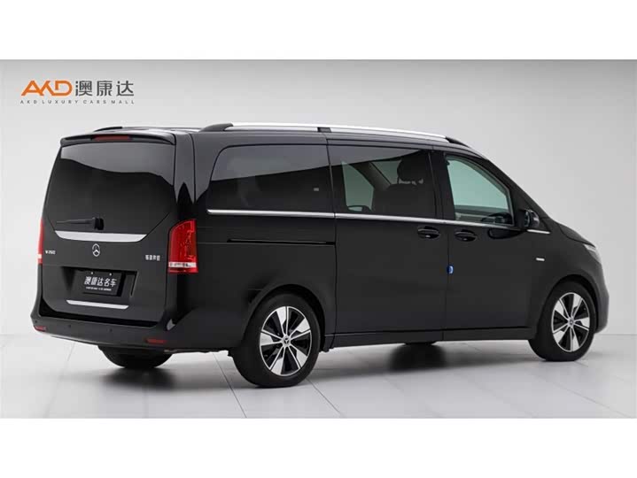 Фото 3 - Mercedes-Benz V-Class