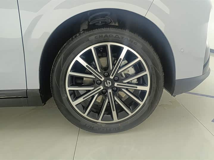 Фото 6 - Leapmotor B10