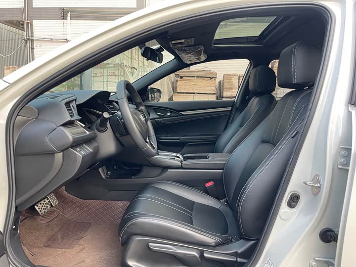 Фото 6 - Honda Civic