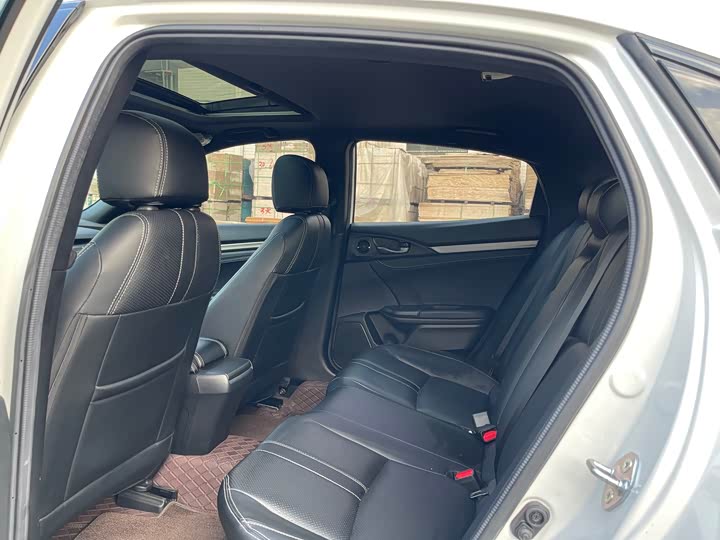 Фото 7 - Honda Civic