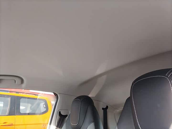 Фото 8 - Roewe Clever