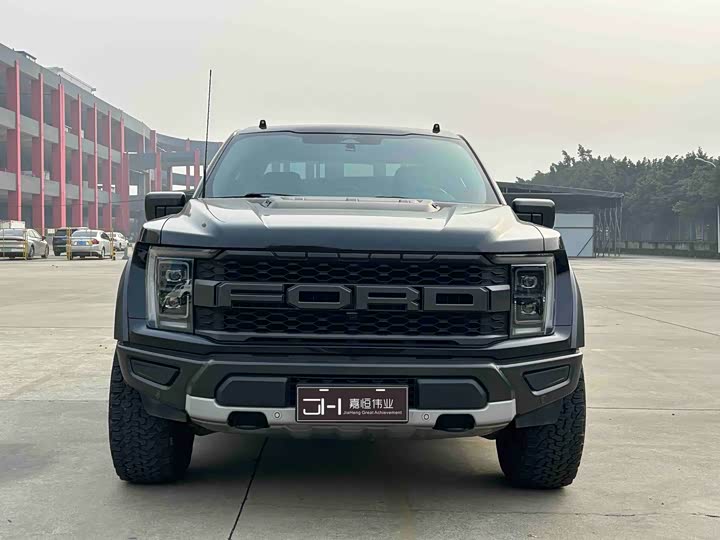 Фото 2 - Ford F-150 Raptor