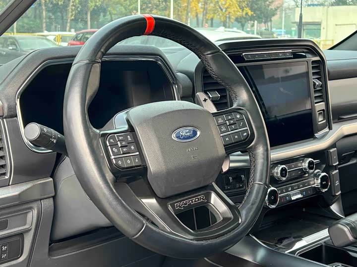 Фото 8 - Ford F-150 Raptor