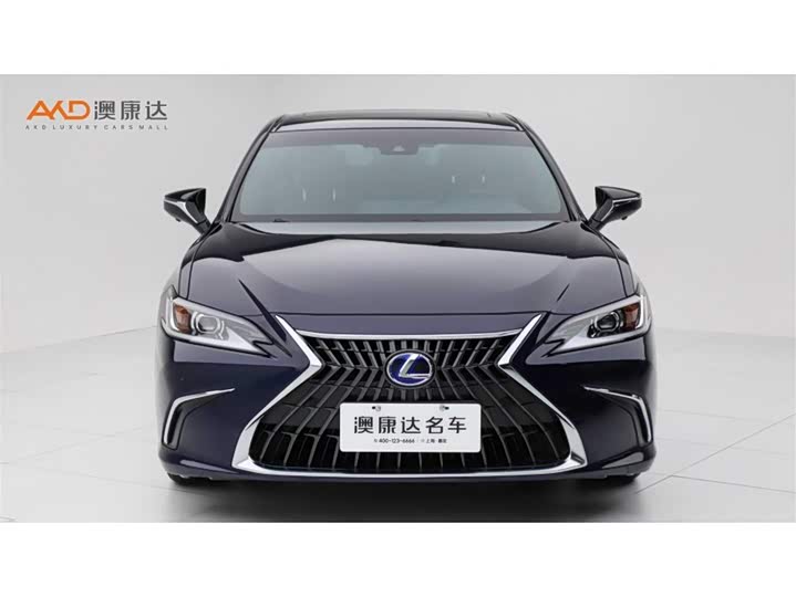 Фото 2 - Lexus ES
