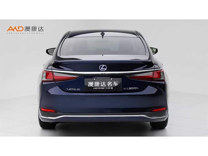 Фото 4 - Lexus ES