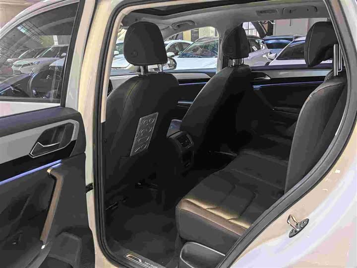 Фото 6 - Volkswagen Tayron