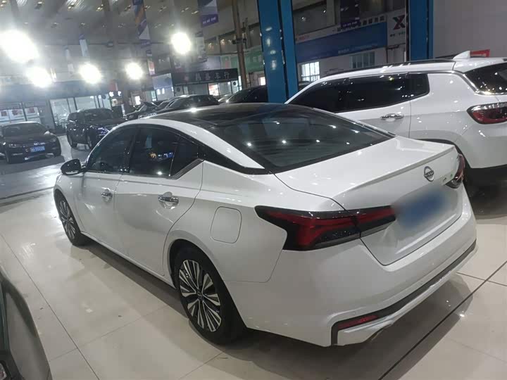 Фото 5 - Nissan Teana