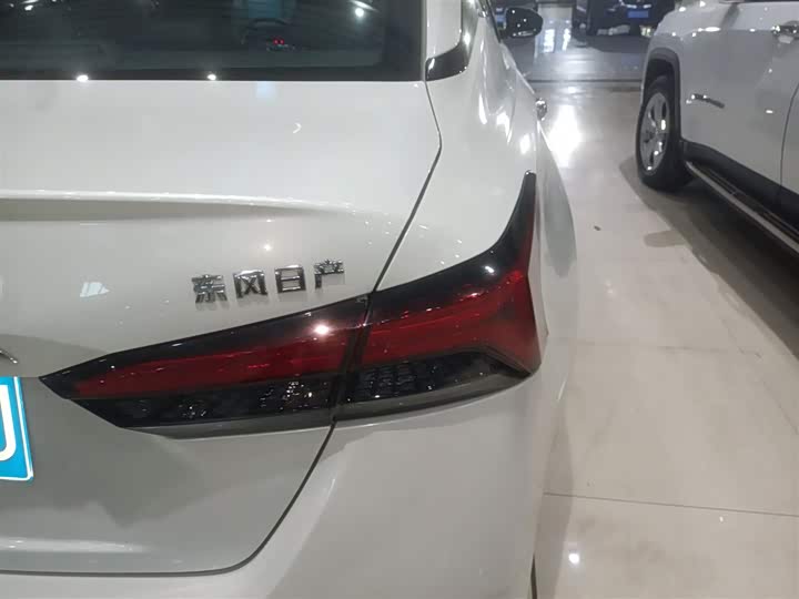 Фото 8 - Nissan Teana