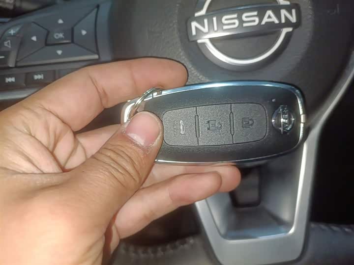 Фото 9 - Nissan Teana