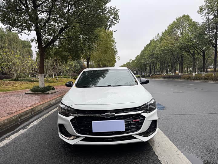 Фото 2 - Chevrolet Monza