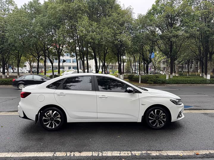 Фото 4 - Chevrolet Monza