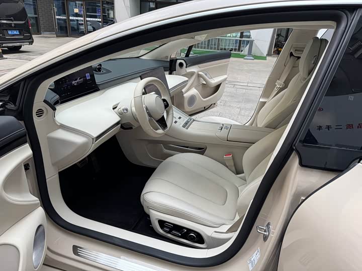 Фото 8 - Luxeed S7