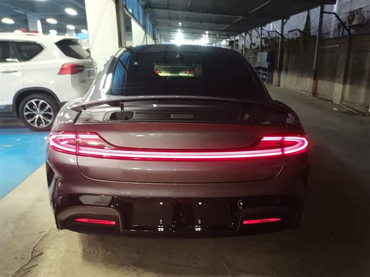 Фото 6 - Xiaomi SU7