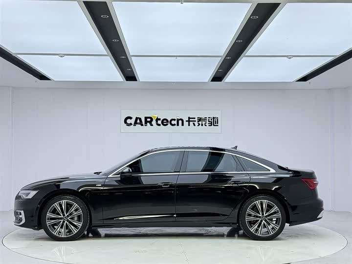 Фото 2 - Audi A6L