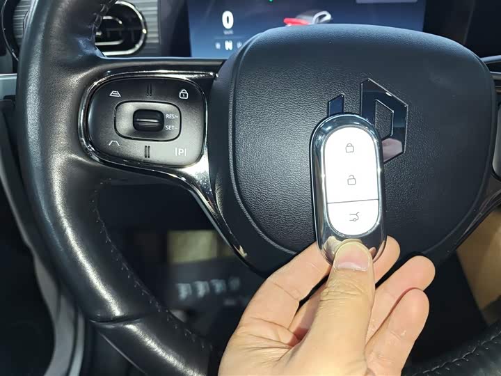 Фото 9 - Leapmotor C11