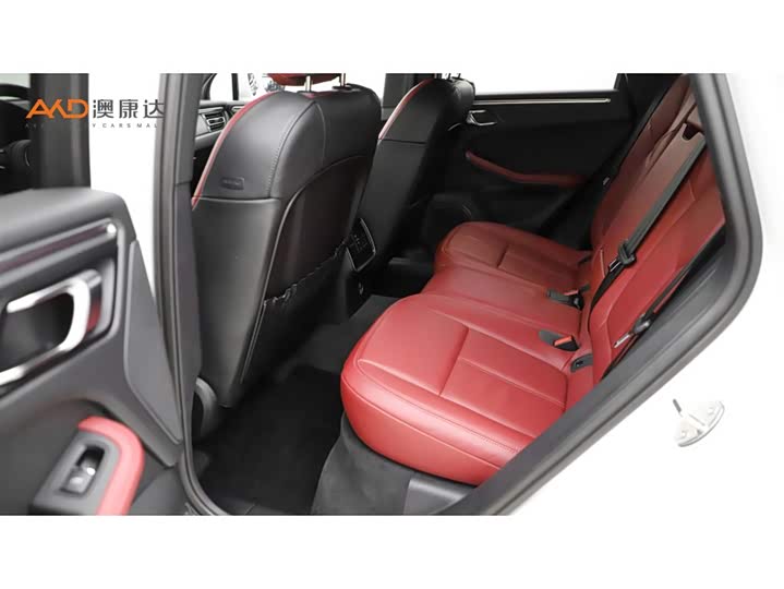 Фото 7 - Porsche Macan