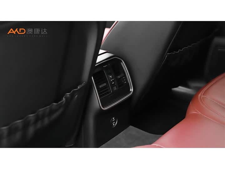 Фото 9 - Porsche Macan