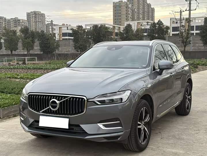 Фото 1 - Volvo XC60