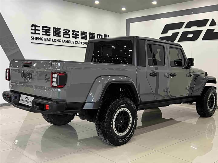 Фото 4 - Jeep Gladiator