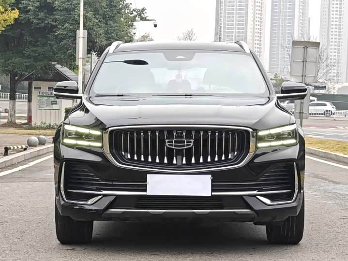 Фото 2 - Geely Monjaro