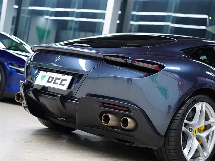 Фото 6 - Ferrari Roma