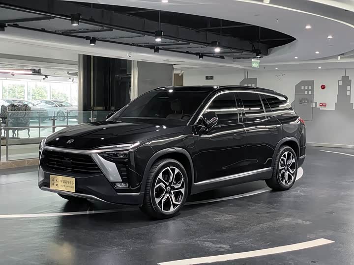 Фото 1 - Nio ES8