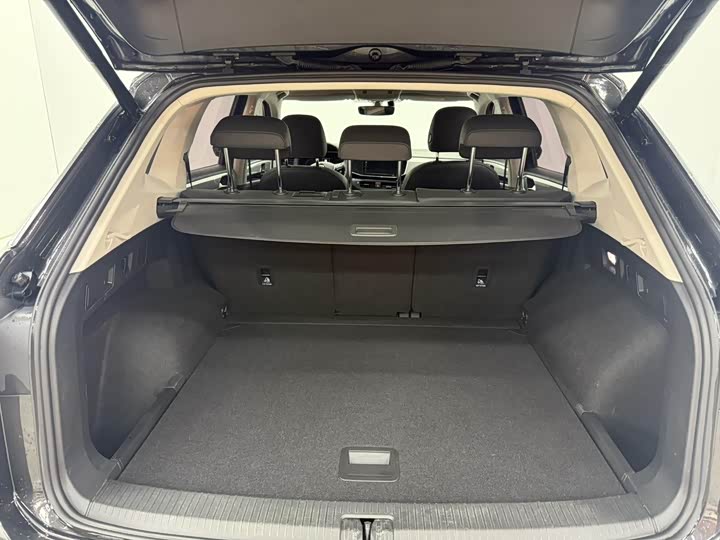 Фото 9 - Volkswagen Tayron