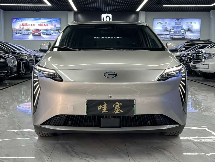 Фото 2 - GAC Aion Y