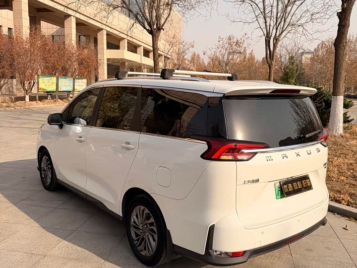 Фото 4 - Maxus Euniq 5