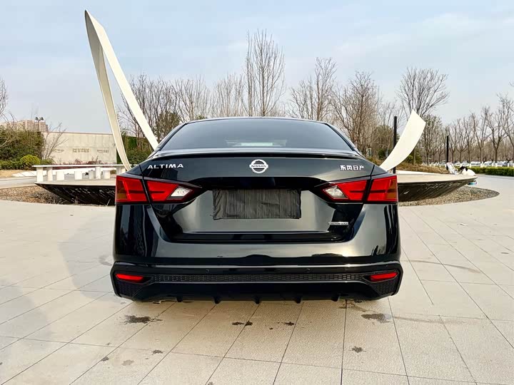 Фото 8 - Nissan Teana