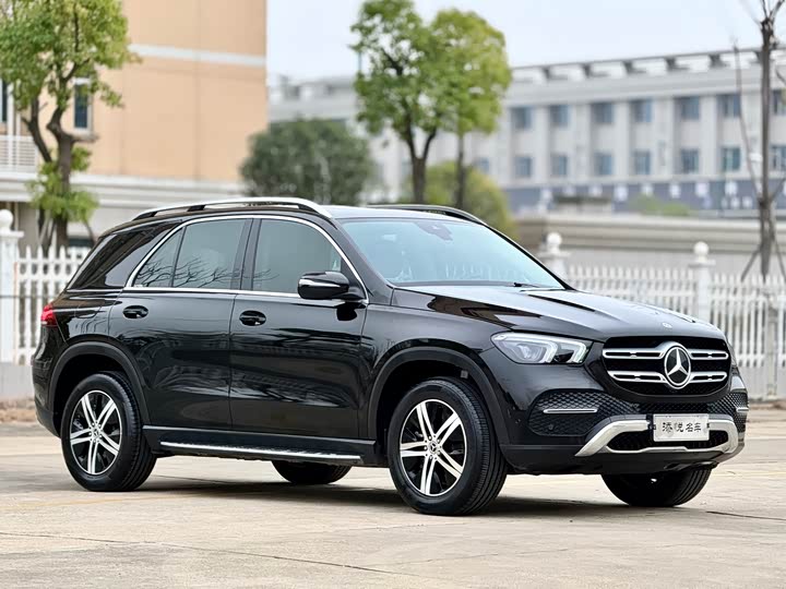 Фото 3 - Mercedes-Benz GLE-Class
