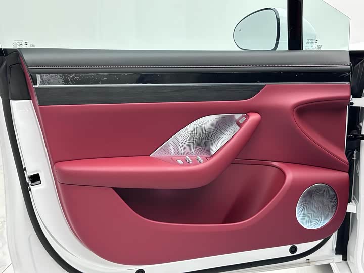 Фото 7 - Luxeed S7